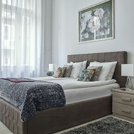7Seasons Central Suites Budapest Luaran gambar