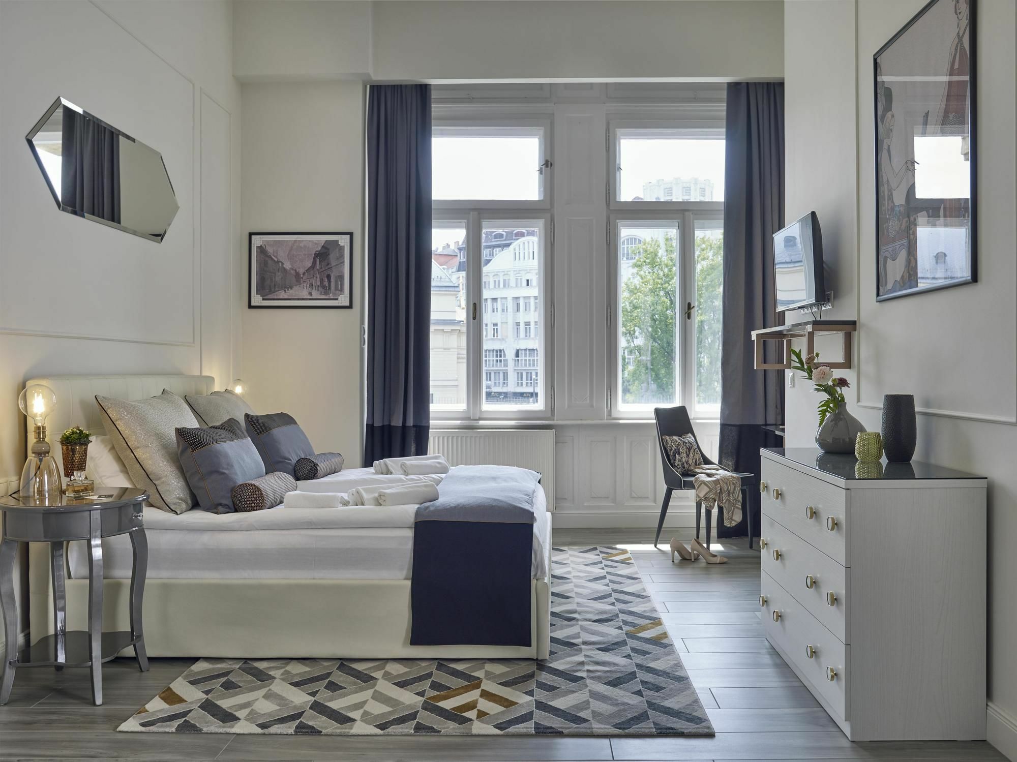 7Seasons Central Suites Budapest Luaran gambar